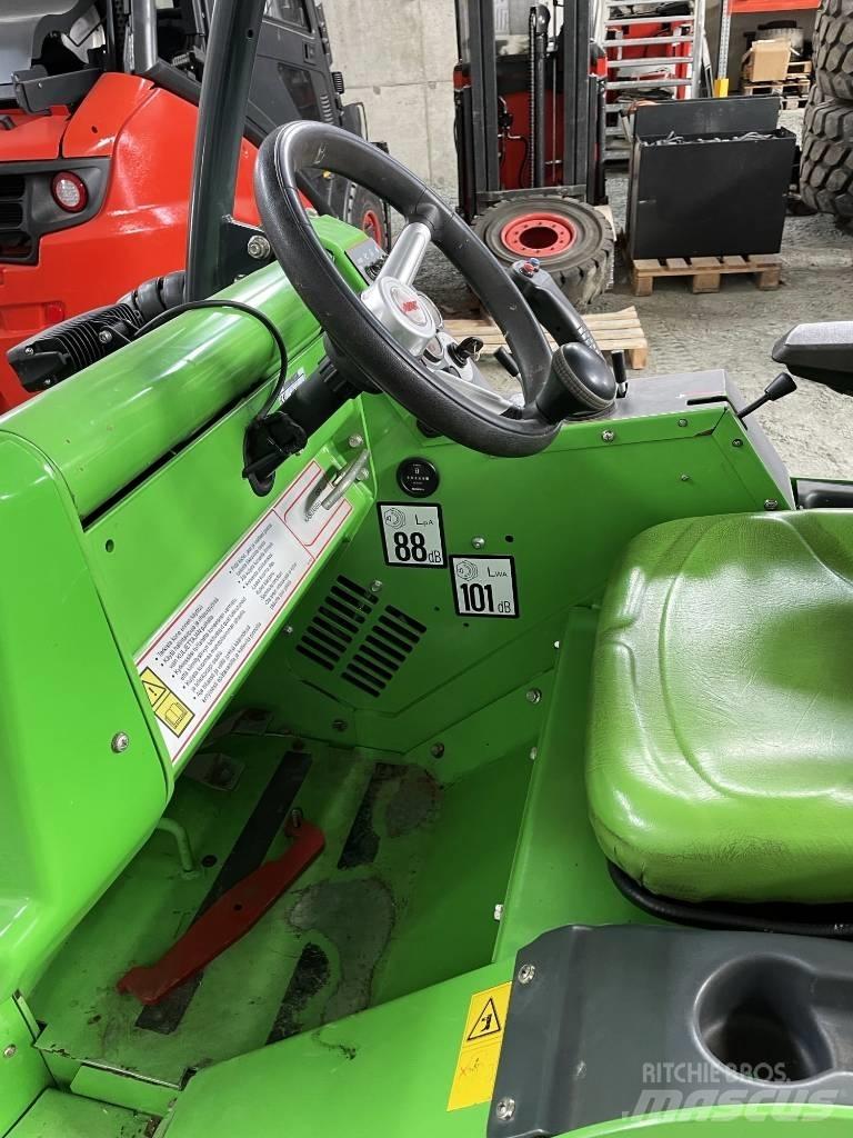 Avant 423 小型裝載機