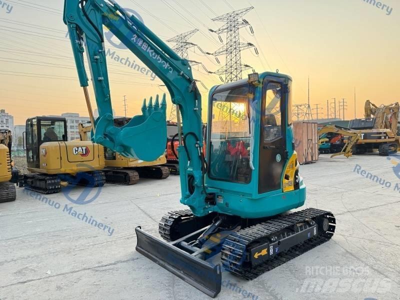 Kubota U 25 小型挖土機/掘鑿機<7t(小型挖掘機)