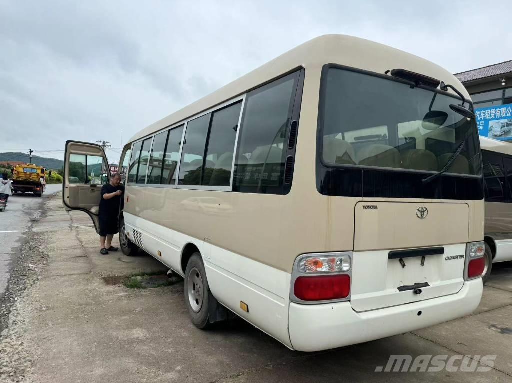 Toyota Coaster Bus 迷你巴士