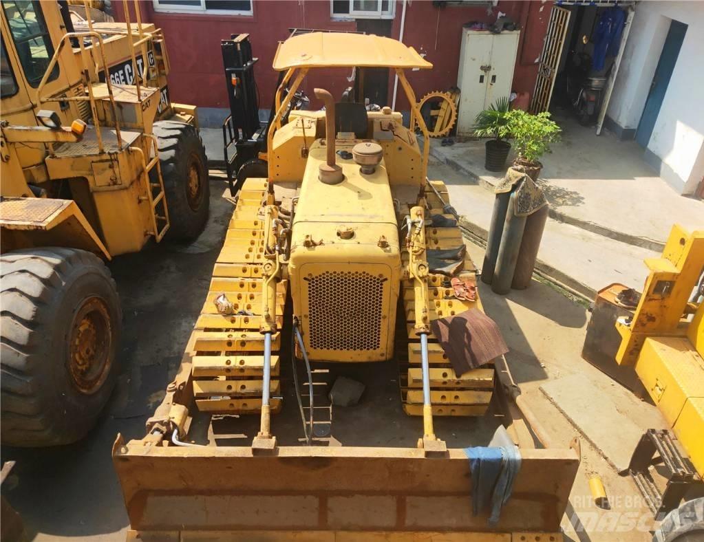 CAT D 4 E 履帶推土機