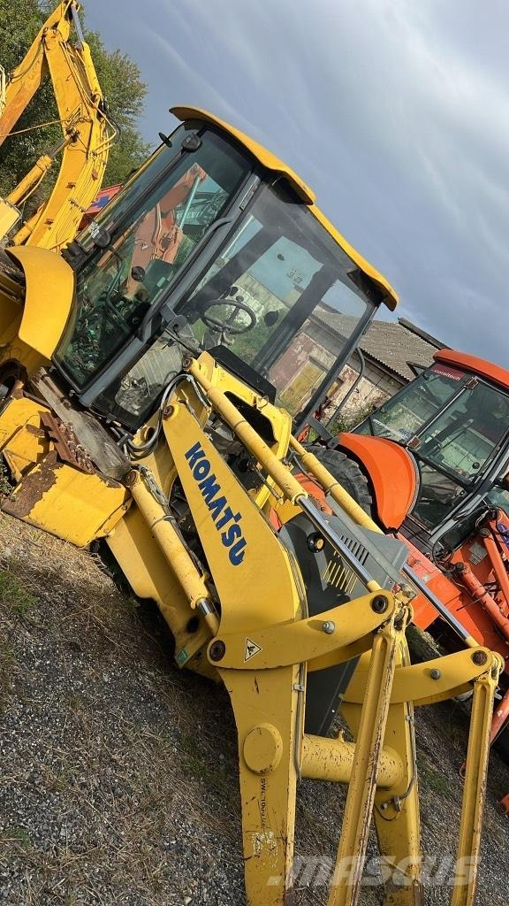 Komatsu WB 93 R 傳動裝置