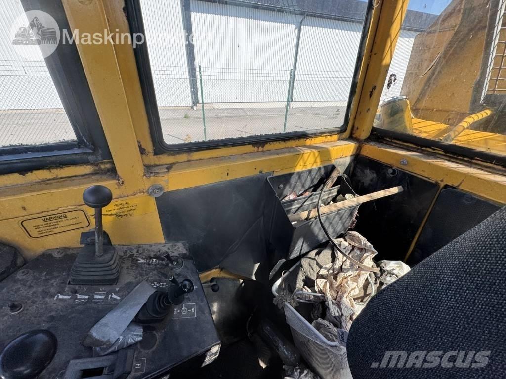 Volvo A 25 C 鉸接式起吊車