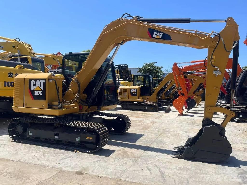 CAT 307 E 小型挖土機/掘鑿機<7t(小型挖掘機)