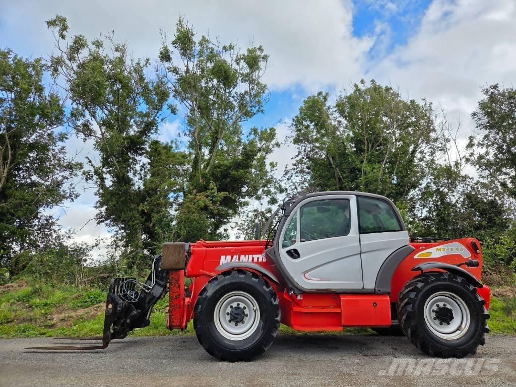 Manitou MT 1840 伸縮臂操作車