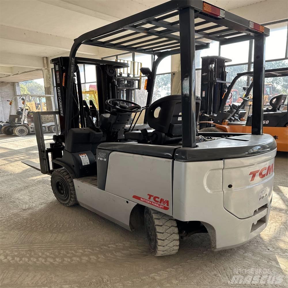 TCM FB25-7 電動堆高機