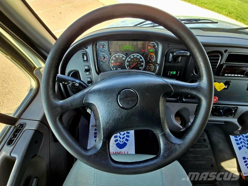 Freightliner M 106 傾卸式卡車