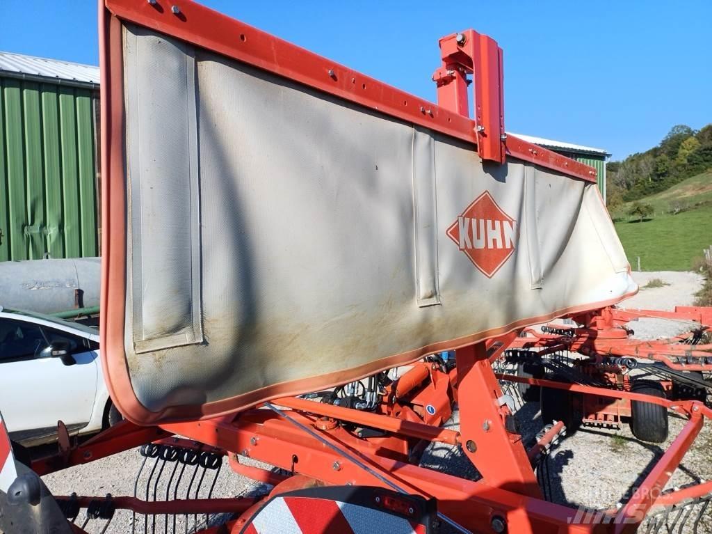 Kuhn GA 6632 堆草機