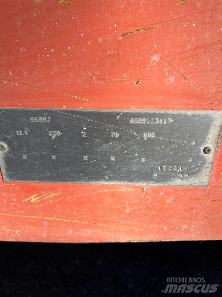 JLG 860 SJ 伸縮臂高空作業車