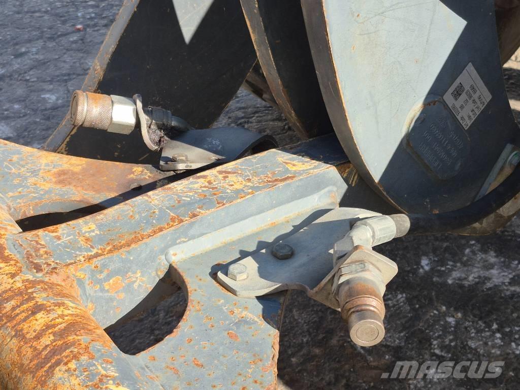 John Deere 204 K 輪胎式裝載機