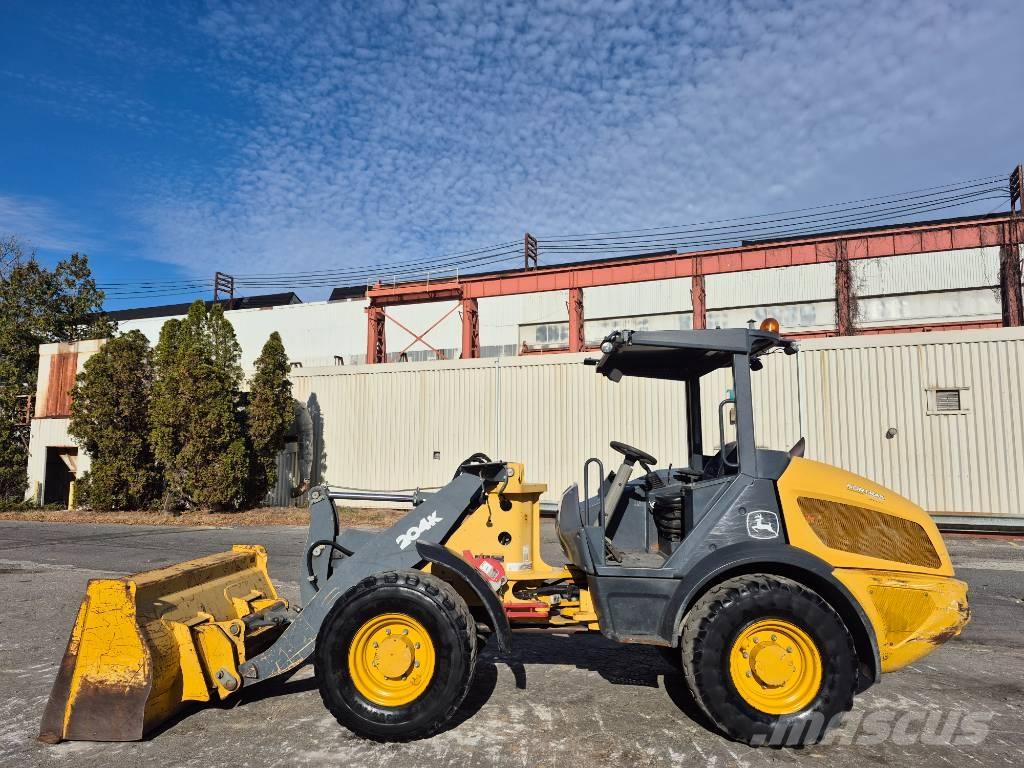 John Deere 204 K 輪胎式裝載機