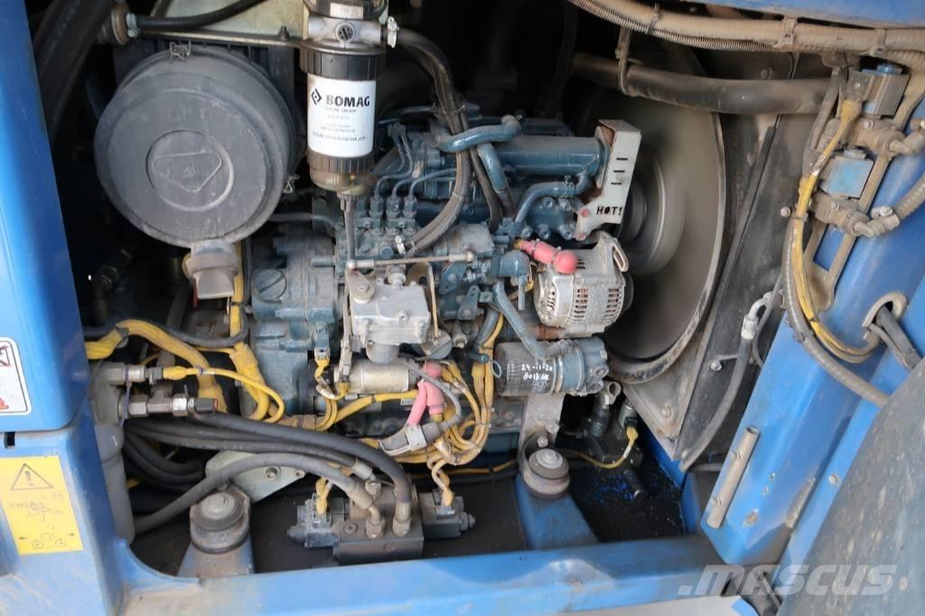 Bomag BW 154 AP-4 雙輪滾壓機