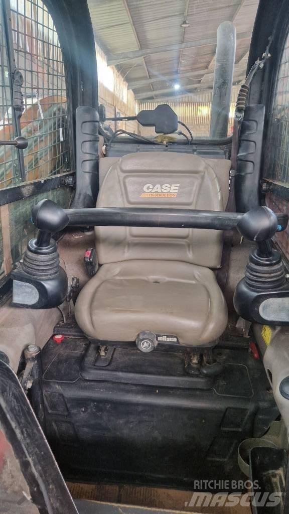CASE TV 380 滑移轉向裝載機