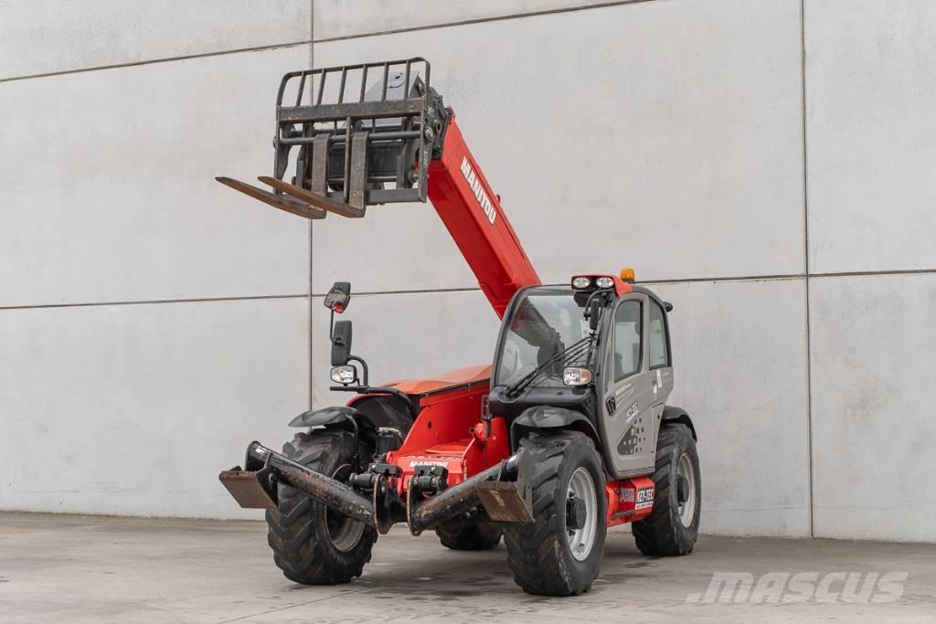 Manitou MT 1135 伸縮臂操作車