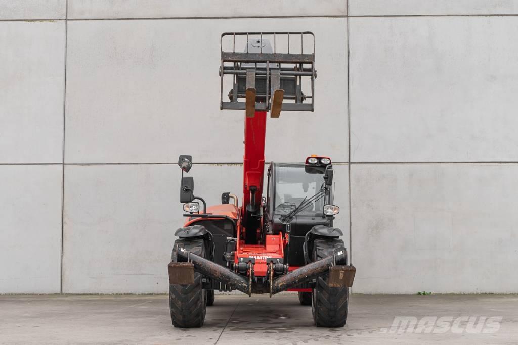 Manitou MT 1135 伸縮臂操作車