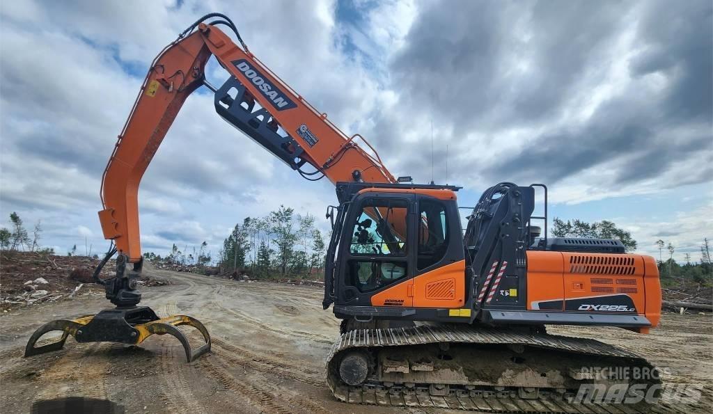 Doosan DX 225 LC-5 履帶式 挖土機/掘鑿機/挖掘機