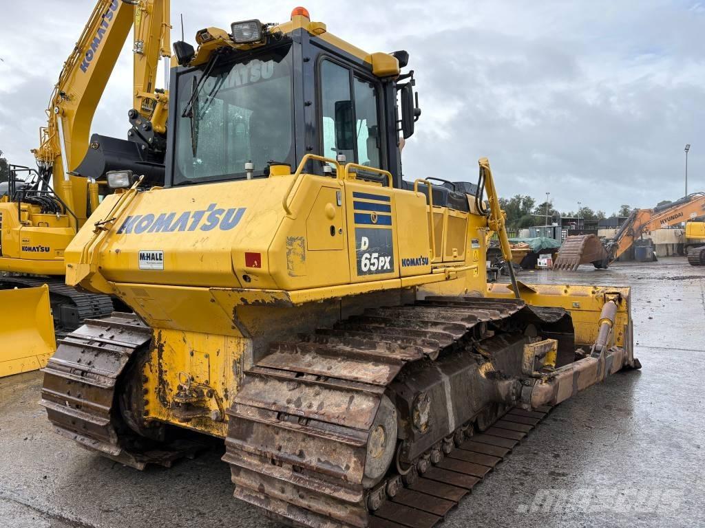 Komatsu D65PX-18 履帶推土機