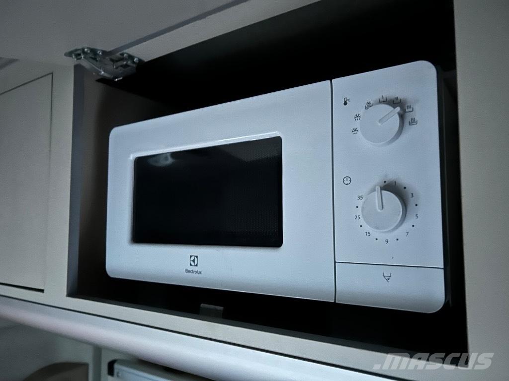 Mercedes-Benz 2853 商用底盤車