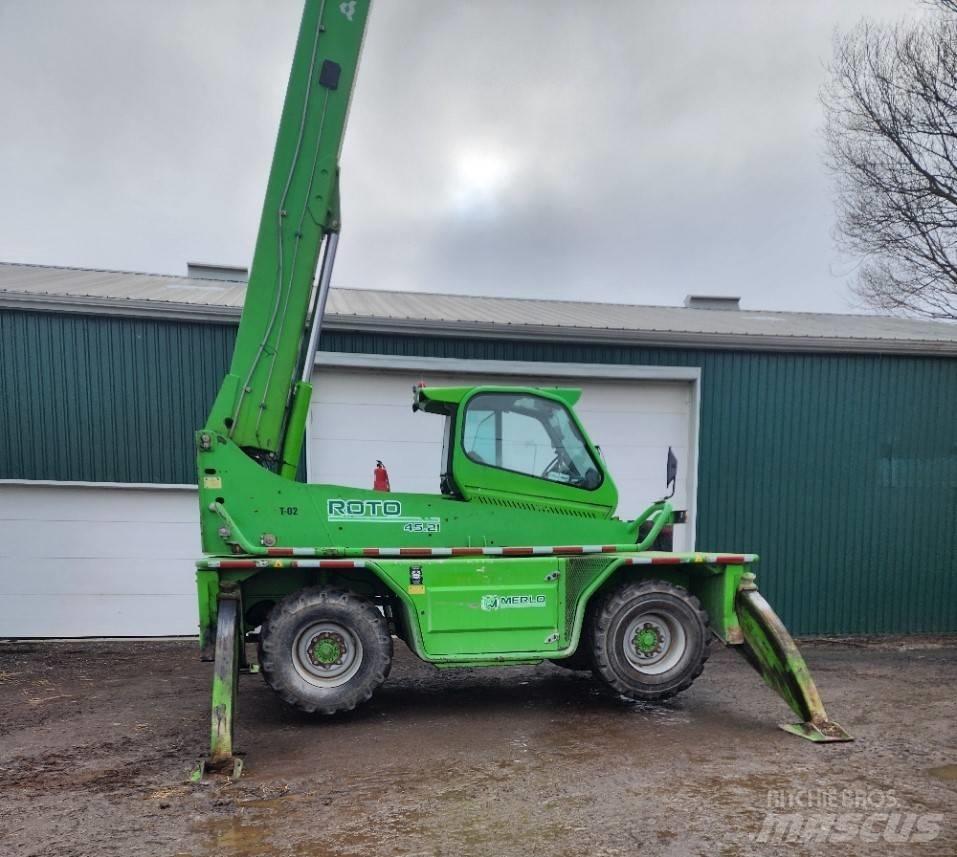 Merlo ROTO 45.21 伸縮臂操作車