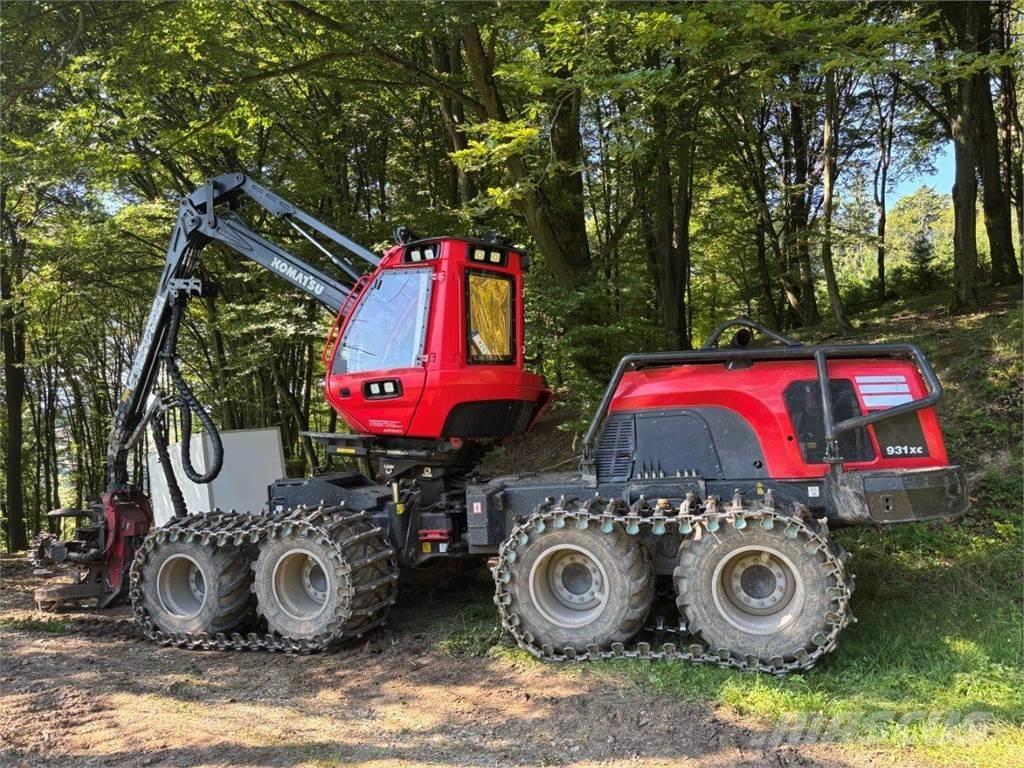 Komatsu 931 XC 收穫機