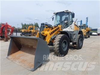 Liebherr L 524 輪胎式裝載機
