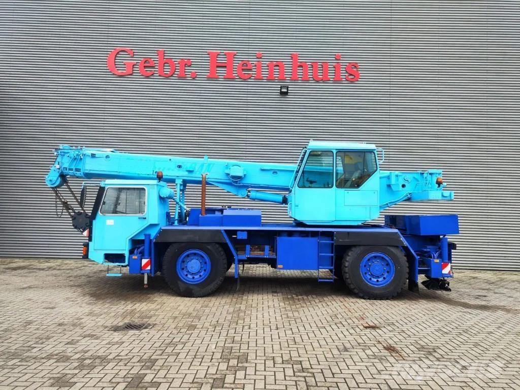 Liebherr LTM 1025 全路面起重機/吊車
