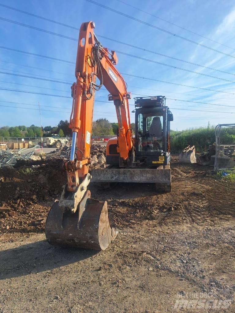 Doosan DX 85 R 中型挖土機/掘鑿機/挖掘機 7t-12t