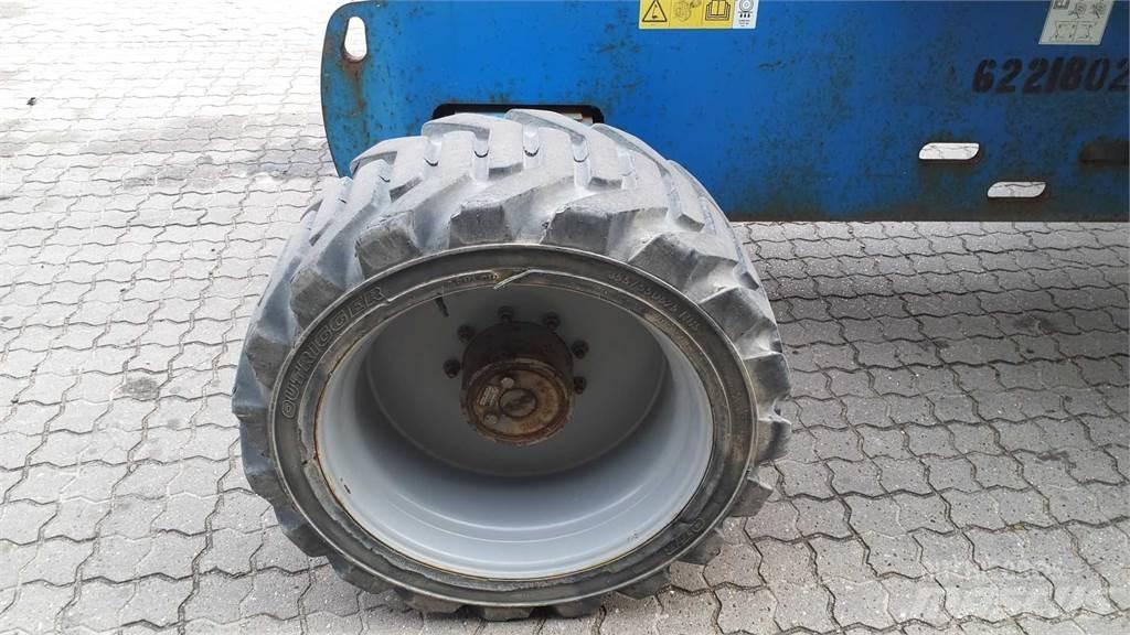 Genie S65 伸縮臂高空作業車