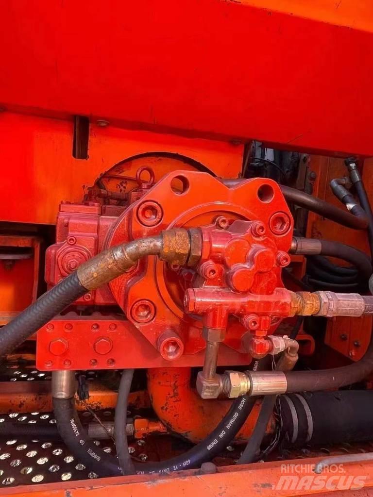 Doosan DH 300 LC-7 履帶式 挖土機/掘鑿機/挖掘機