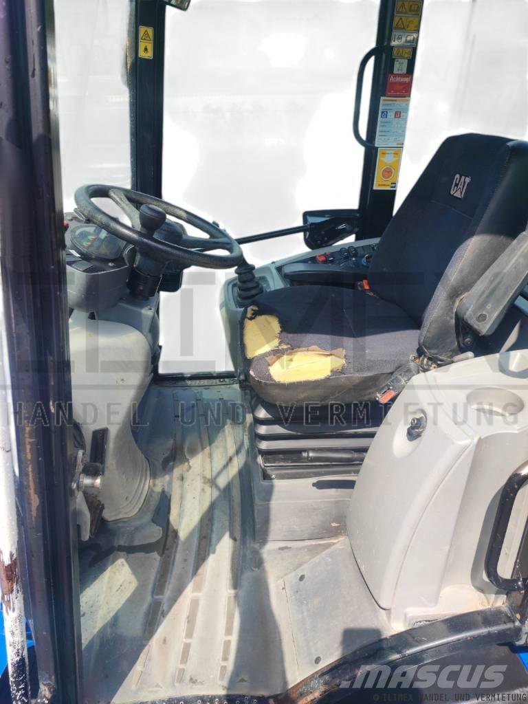CAT 908 M 輪胎式裝載機
