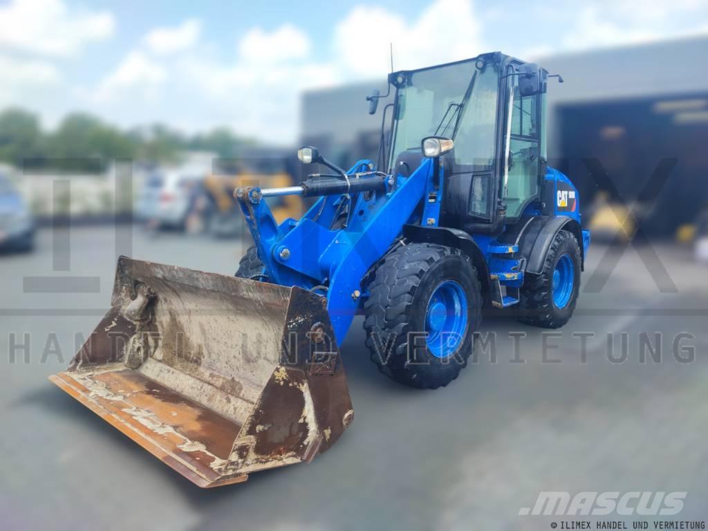 CAT 908 M 輪胎式裝載機