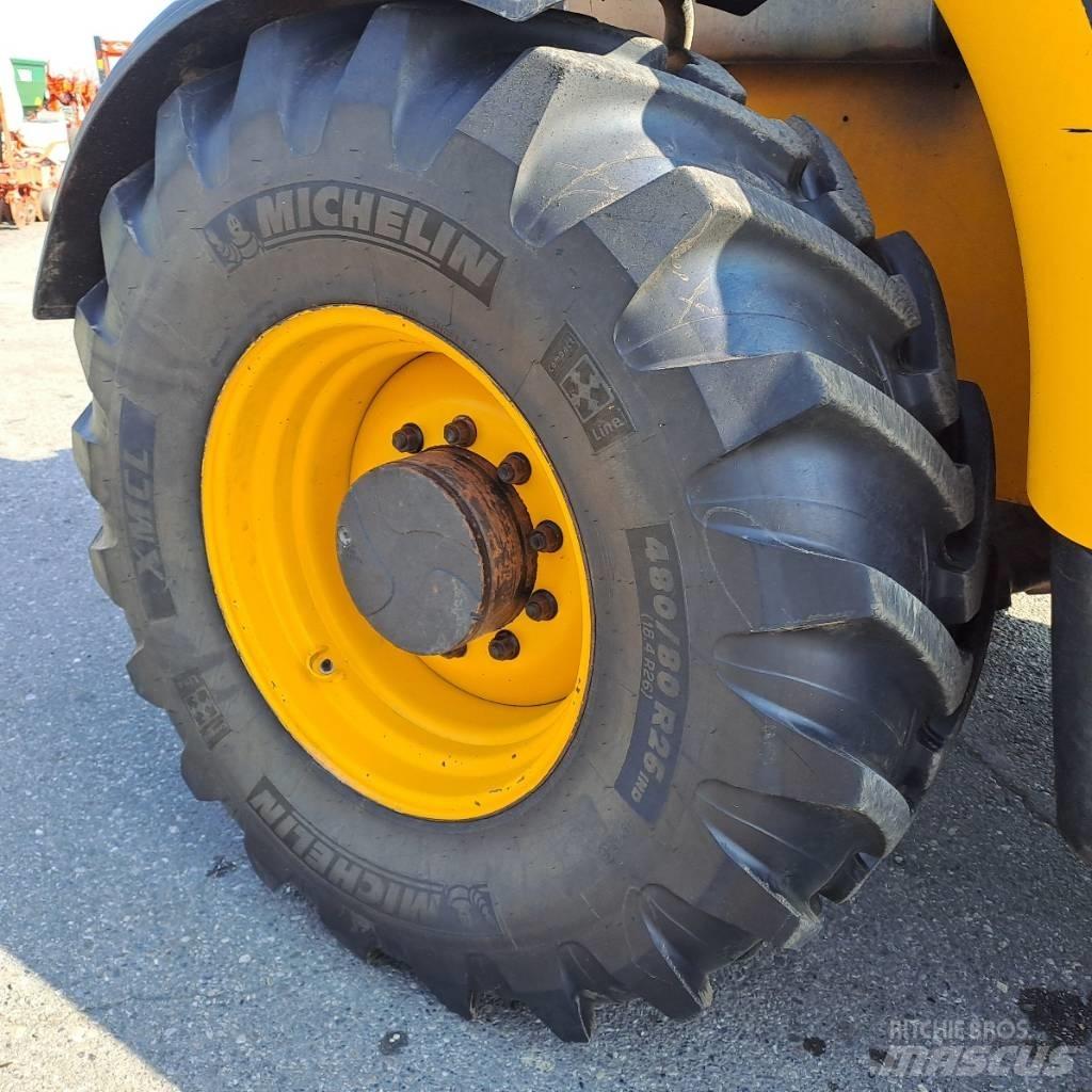 JCB 550-80 農業用伸縮臂裝載機