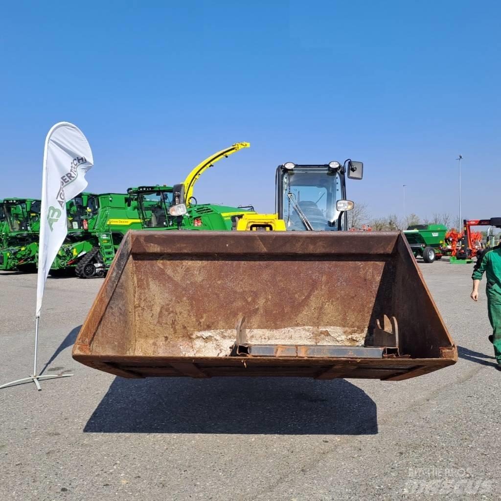 JCB 550-80 農業用伸縮臂裝載機