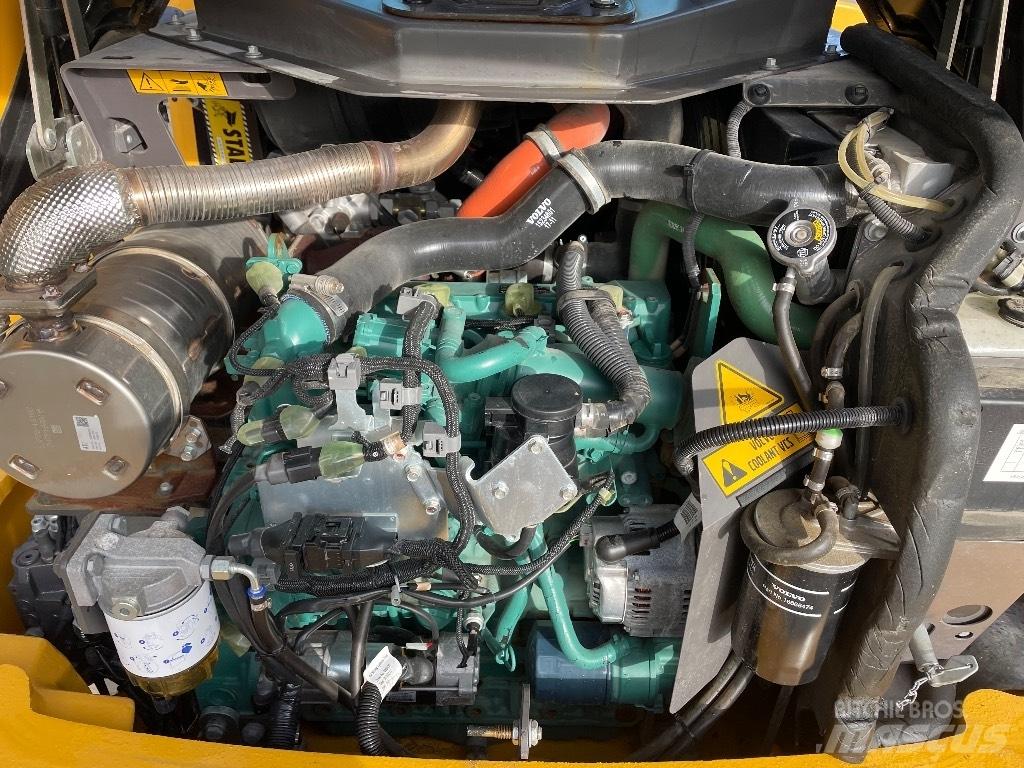 Volvo L30GS 小型裝載機