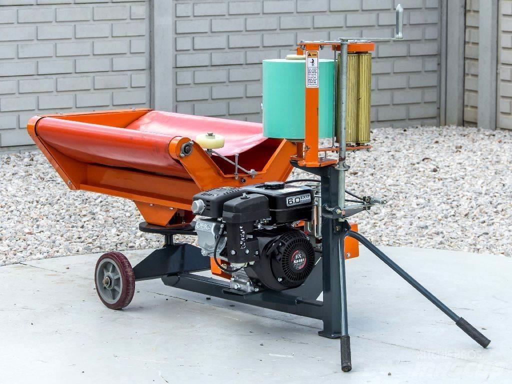 Komondor 36051 圓型牧草打包機