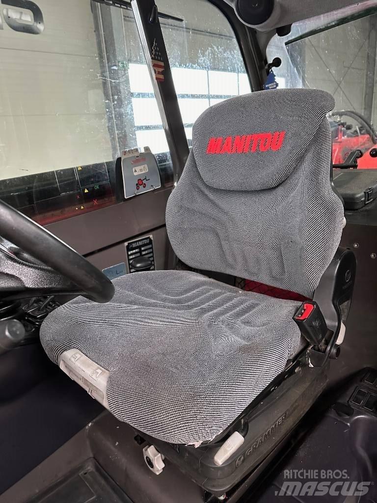 Manitou MT 1840 伸縮臂操作車