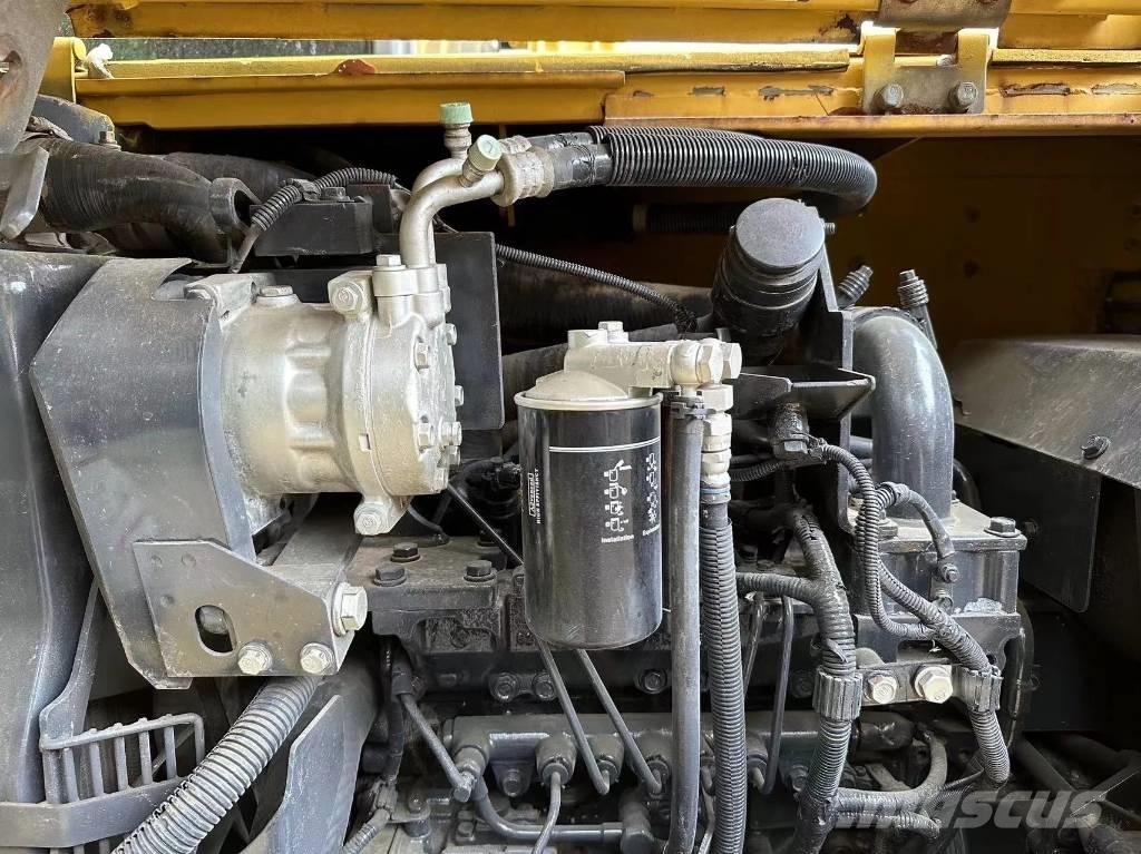 Komatsu PC70-8 中型挖土機/掘鑿機/挖掘機 7t-12t