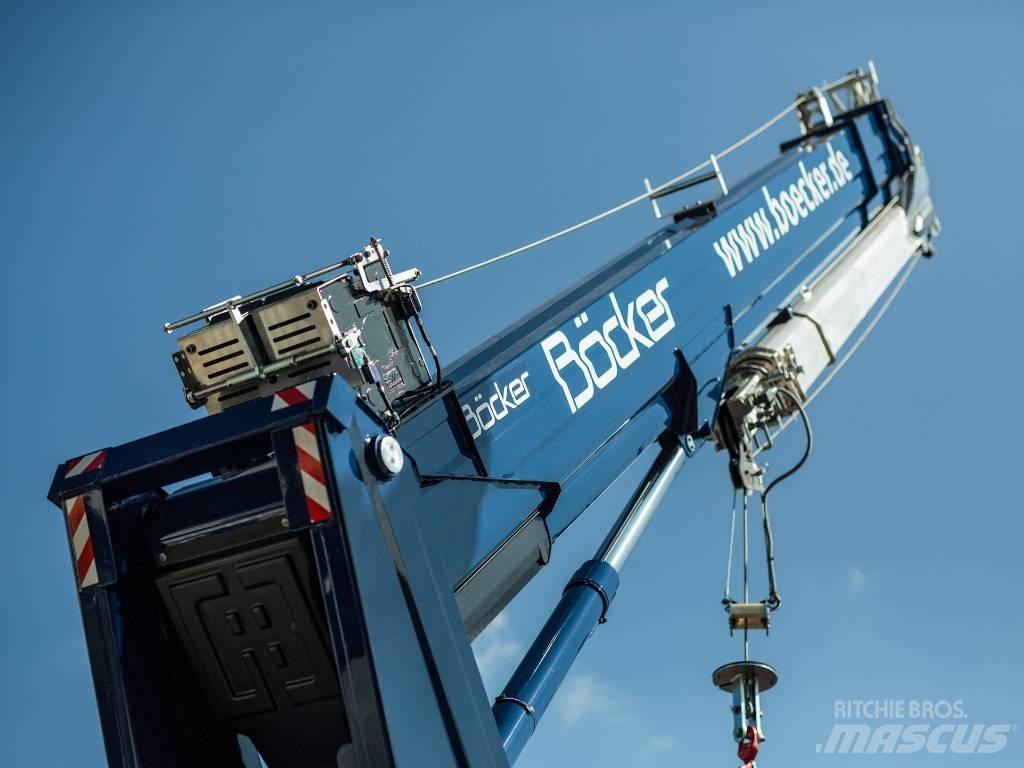 Böcker AK 37/4000 全路面起重機/吊車