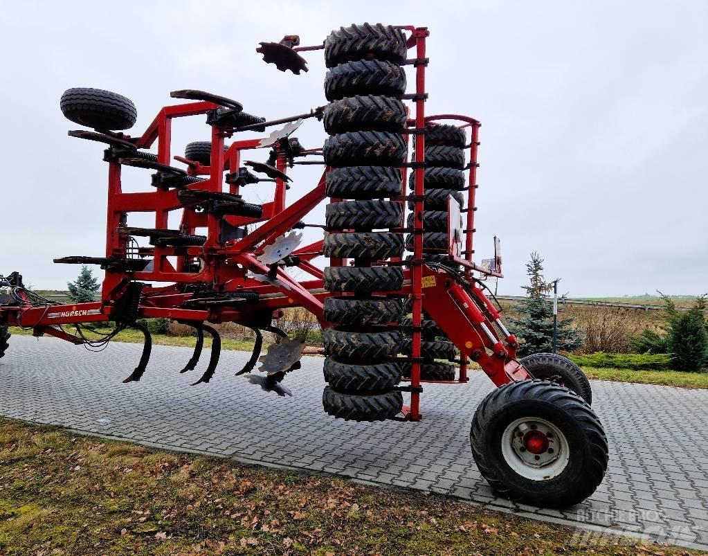 Horsch Terrano 6 FX 中耕管理機