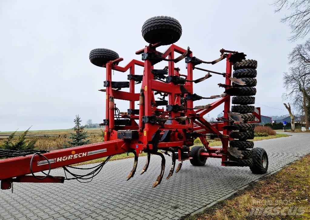 Horsch Terrano 6 FX 中耕管理機