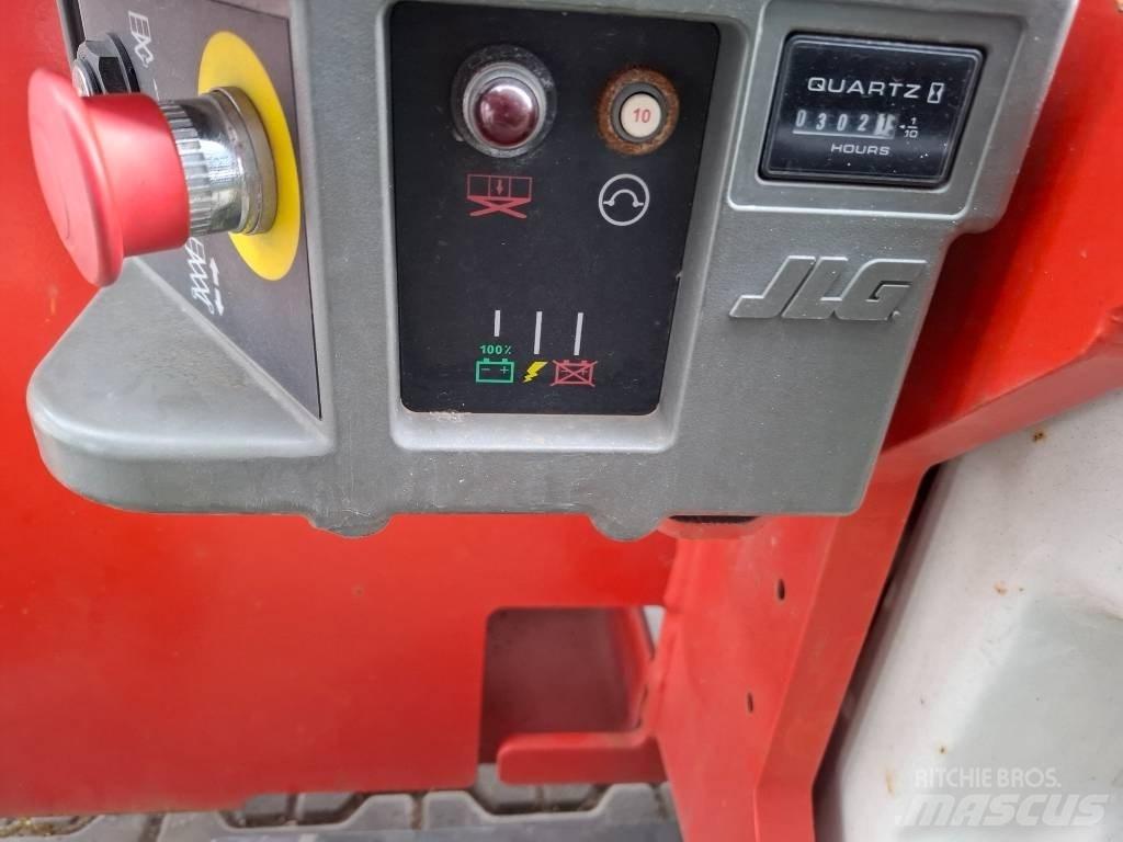 JLG 2646 ES 剪式升降機