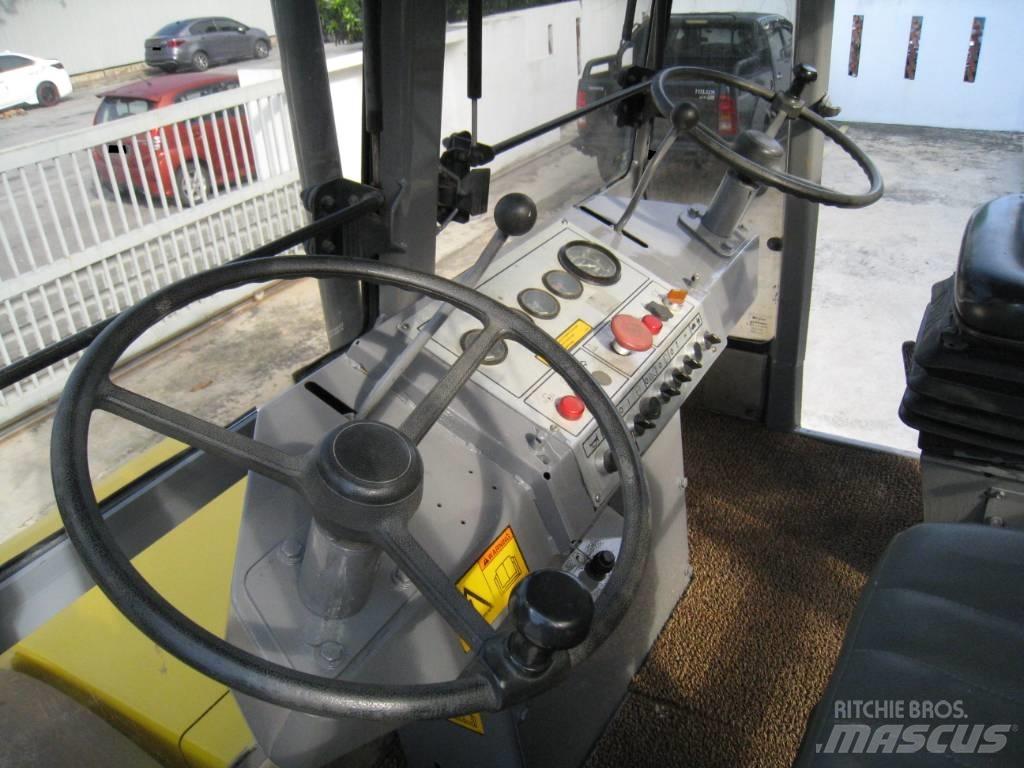 Dynapac CS 141 雙輪滾壓機