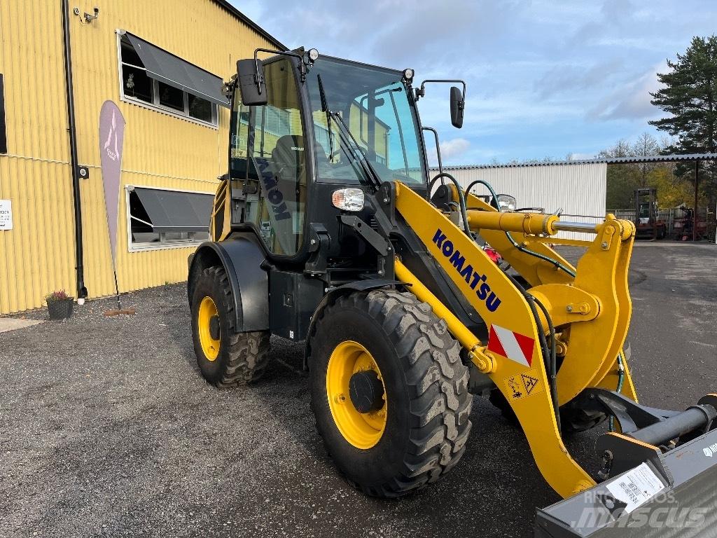 Komatsu WA80M-8 輪胎式裝載機