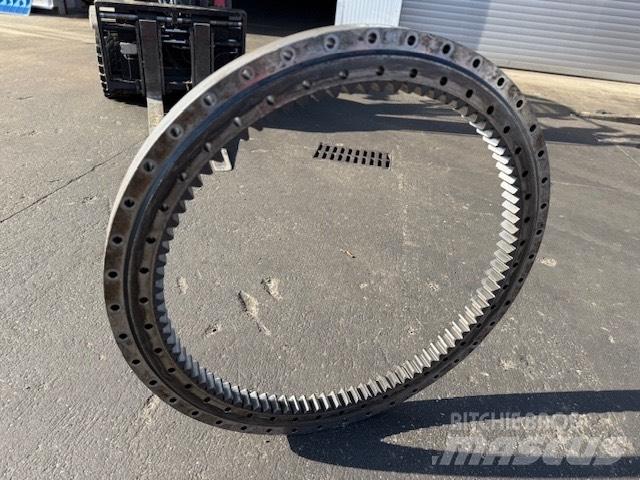 Volvo EW 140 BEARING 傳動裝置