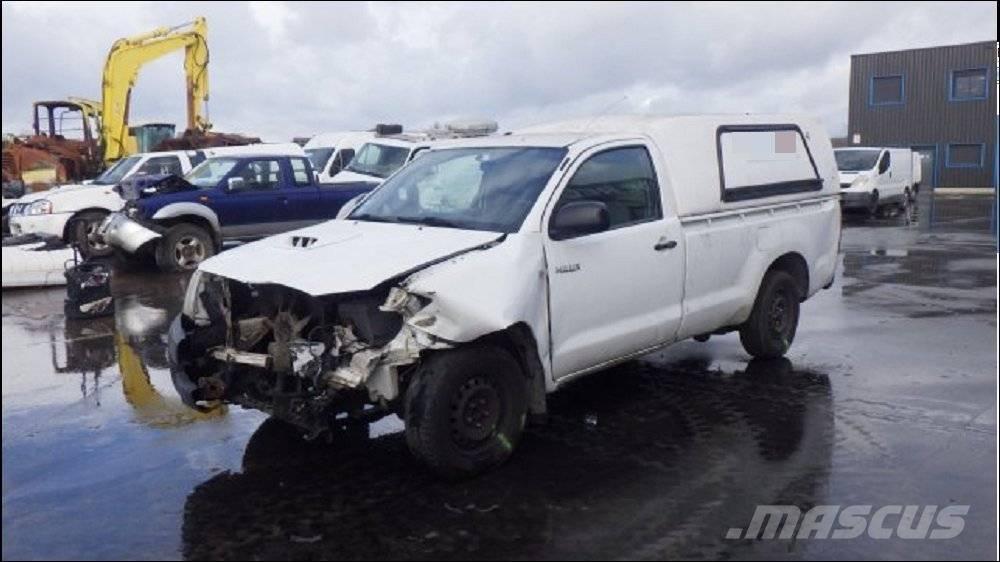 Toyota Hilux 皮卡.傳統半斗卡車/側卸板
