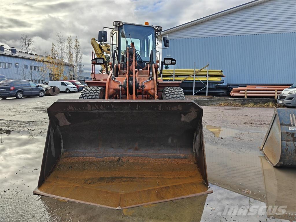 Daewoo Mega 250 輪胎式裝載機