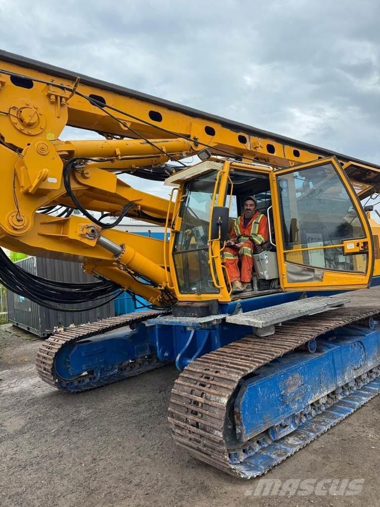 Bauer BG 24H 重型鑽孔機