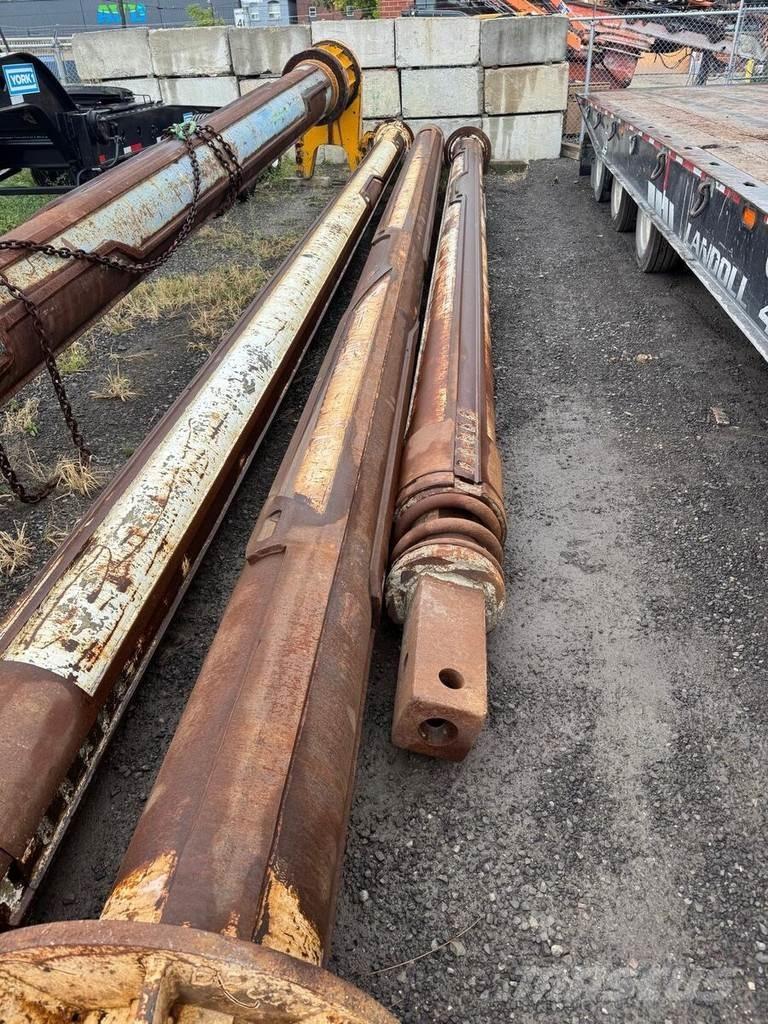 Bauer BG 24H 重型鑽孔機