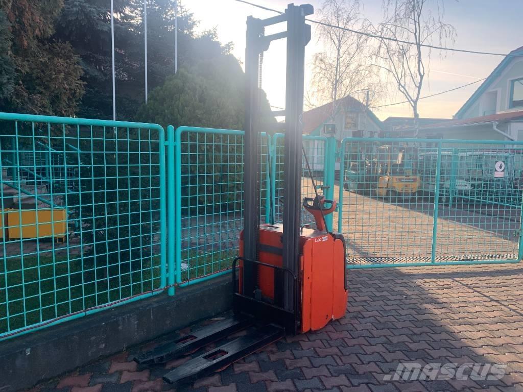 Linde L 20 V-2502 自走式堆積機
