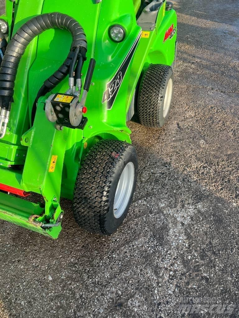 Avant 523 小型裝載機
