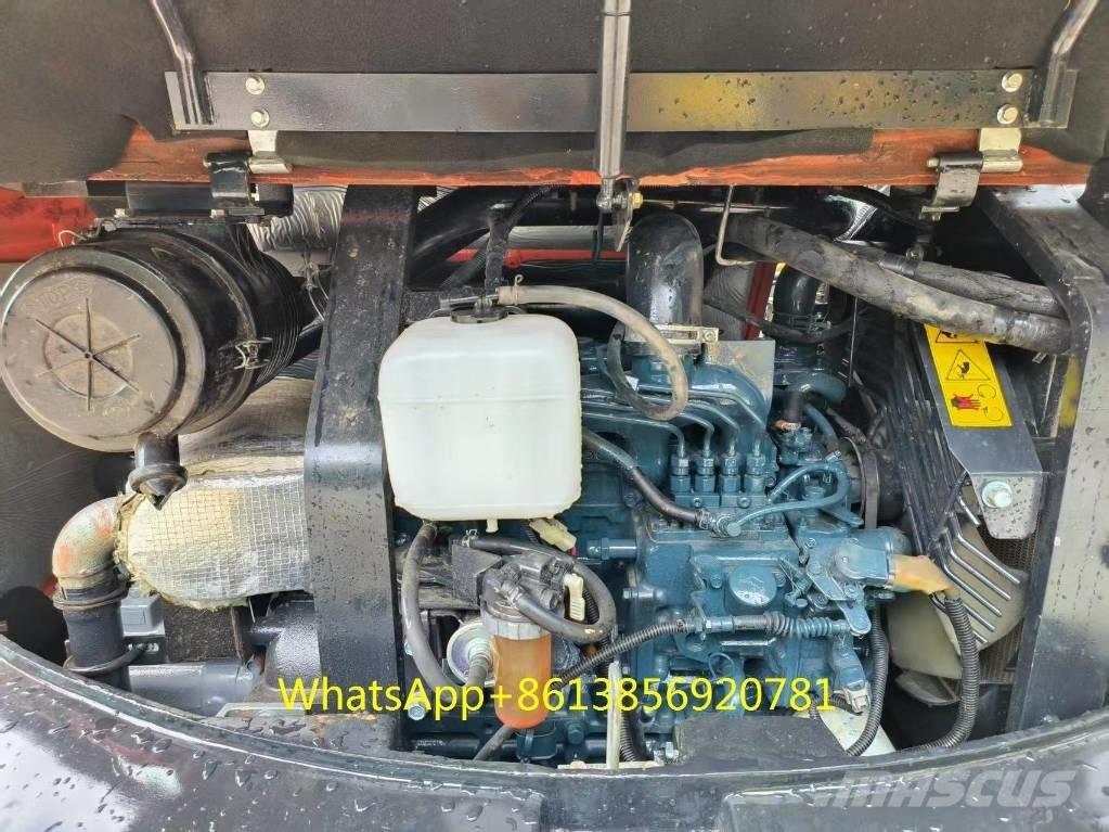 Kubota KX 057-4 小型挖土機/掘鑿機<7t(小型挖掘機)